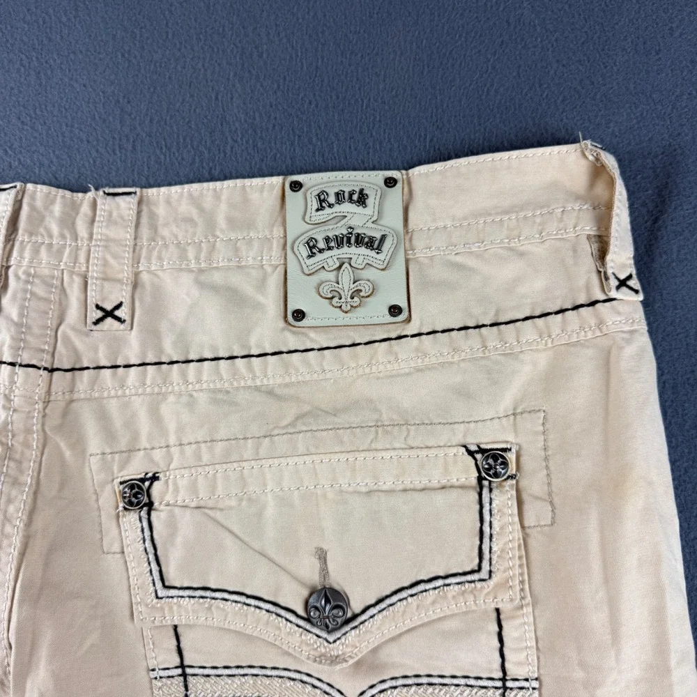 Rock Revival Cargo Shorts Men's 44 (Fits 48) Beige American Flag Streetwear Y2K